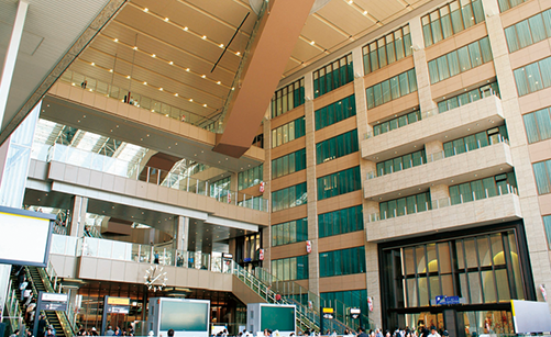 ⼤阪駅（Osaka Station City）